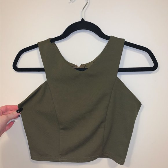 cropped tank top - Picture 1 of 3